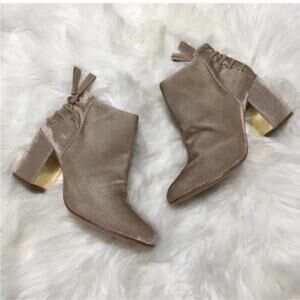 Rachel Zoe Nude Color Twiggy Velvet Lace-Up Bootie Size 9.5